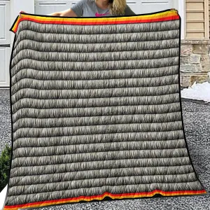 Dentalium on Black Lightweight & Breathable Quilt With Edge-wrapping Strips